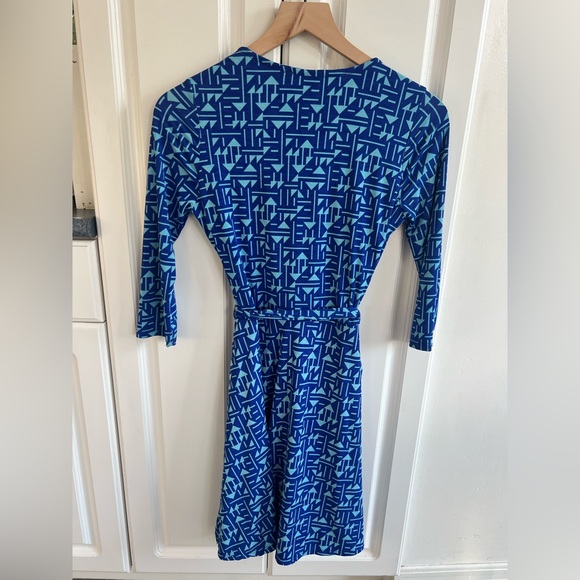 41 Hawthorn Dress Size Small - Picture 2 of 7